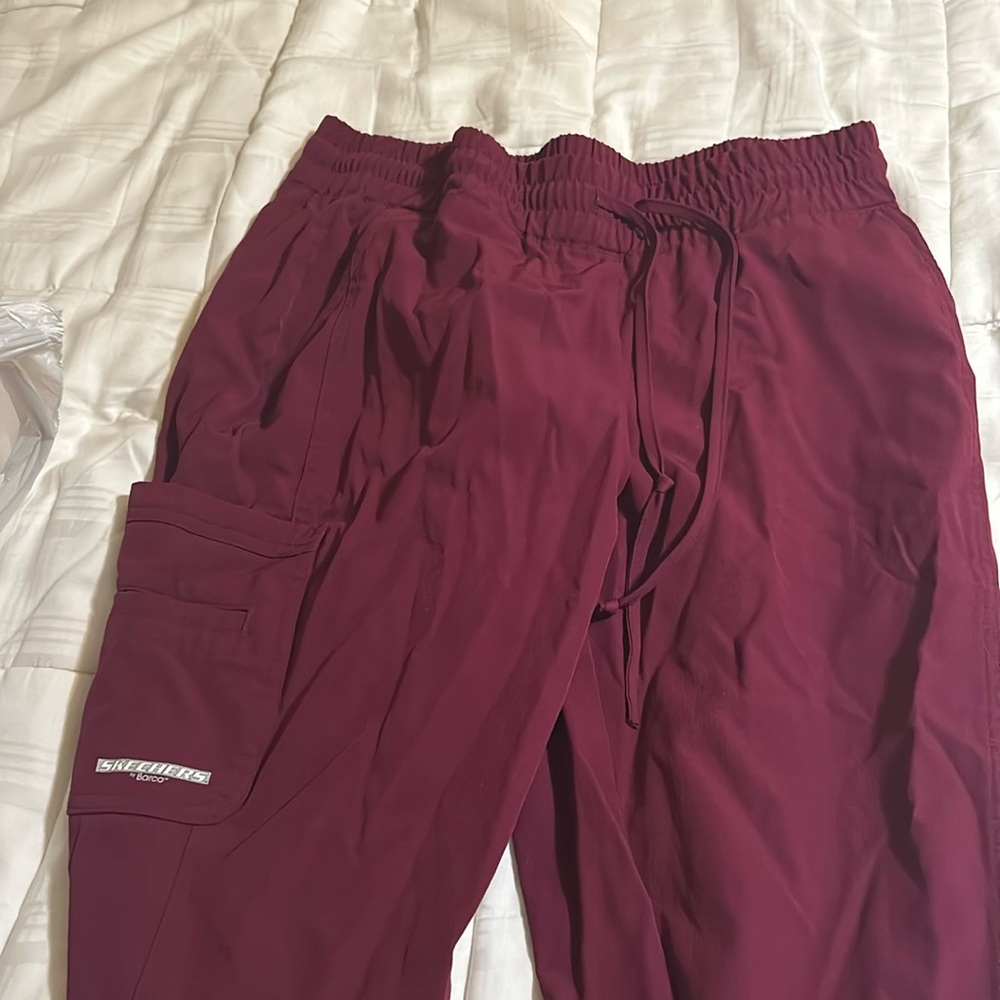 Maroon sketchers scrub pants size M